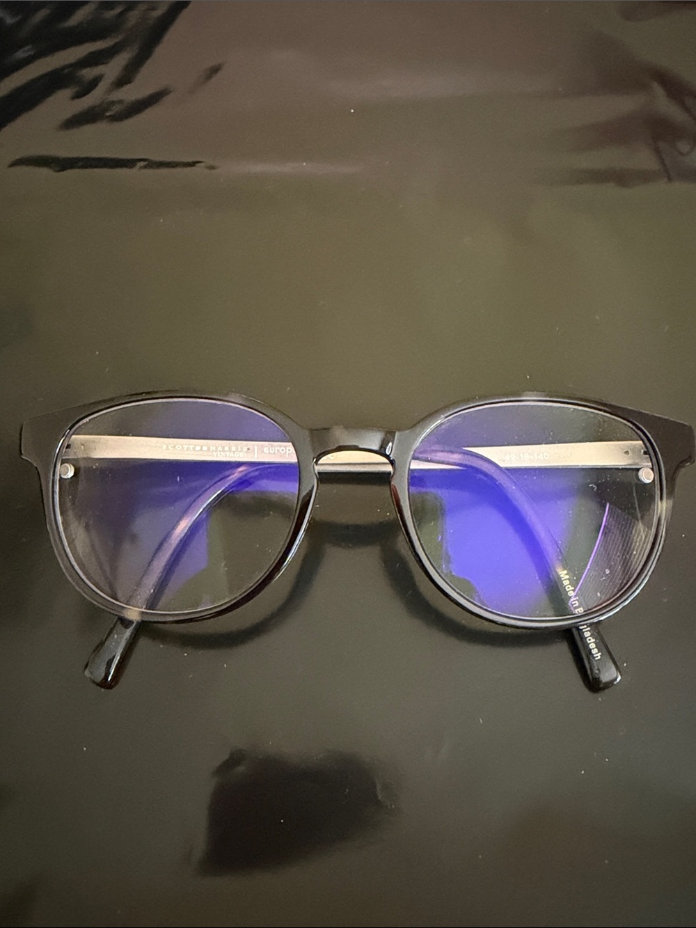 Black Round with Brushed Silver Glasses